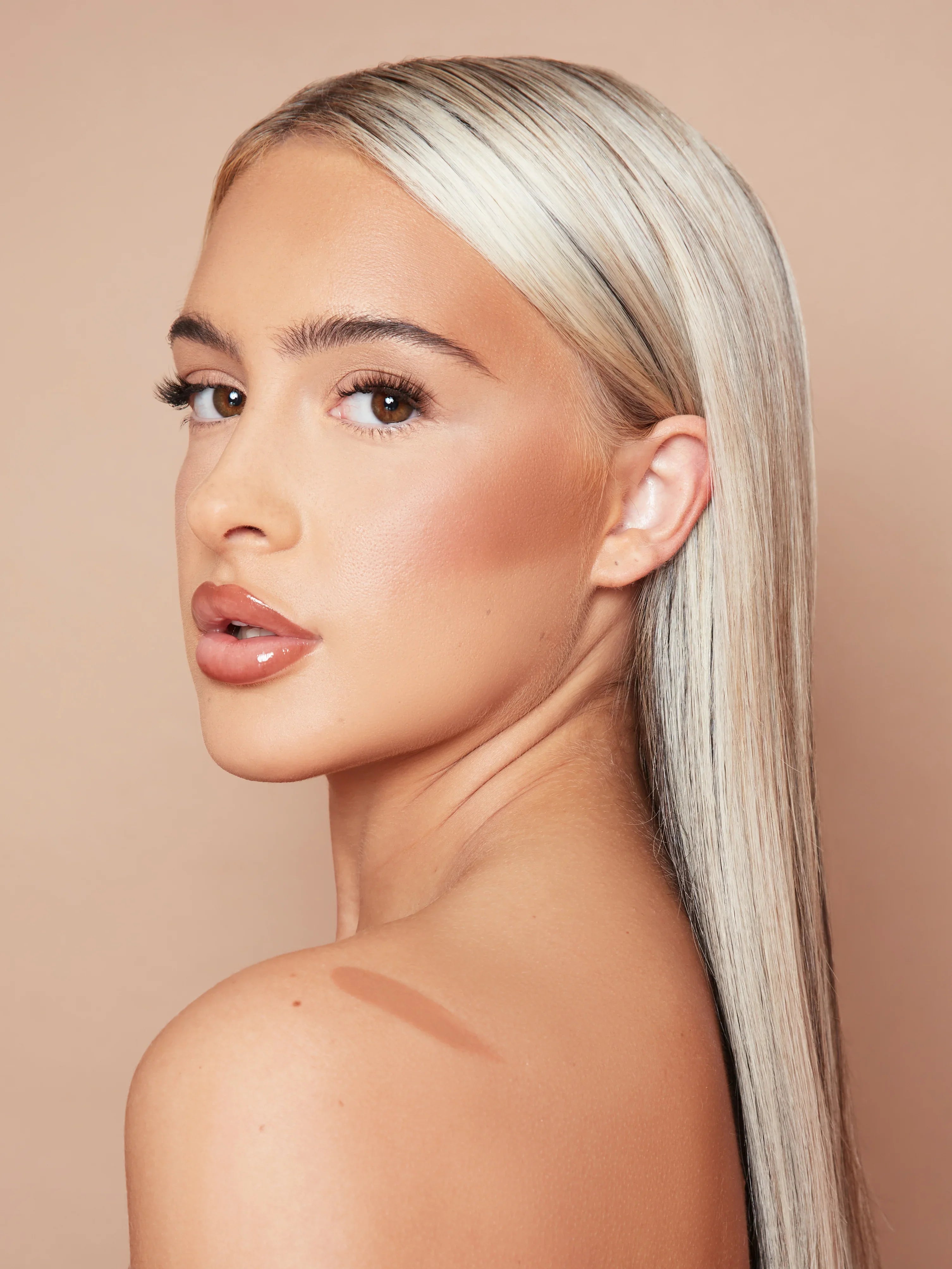 P.Louise Vegan Cream Bronzer - 20 Shades, Matte Finish, Buildable Coverage