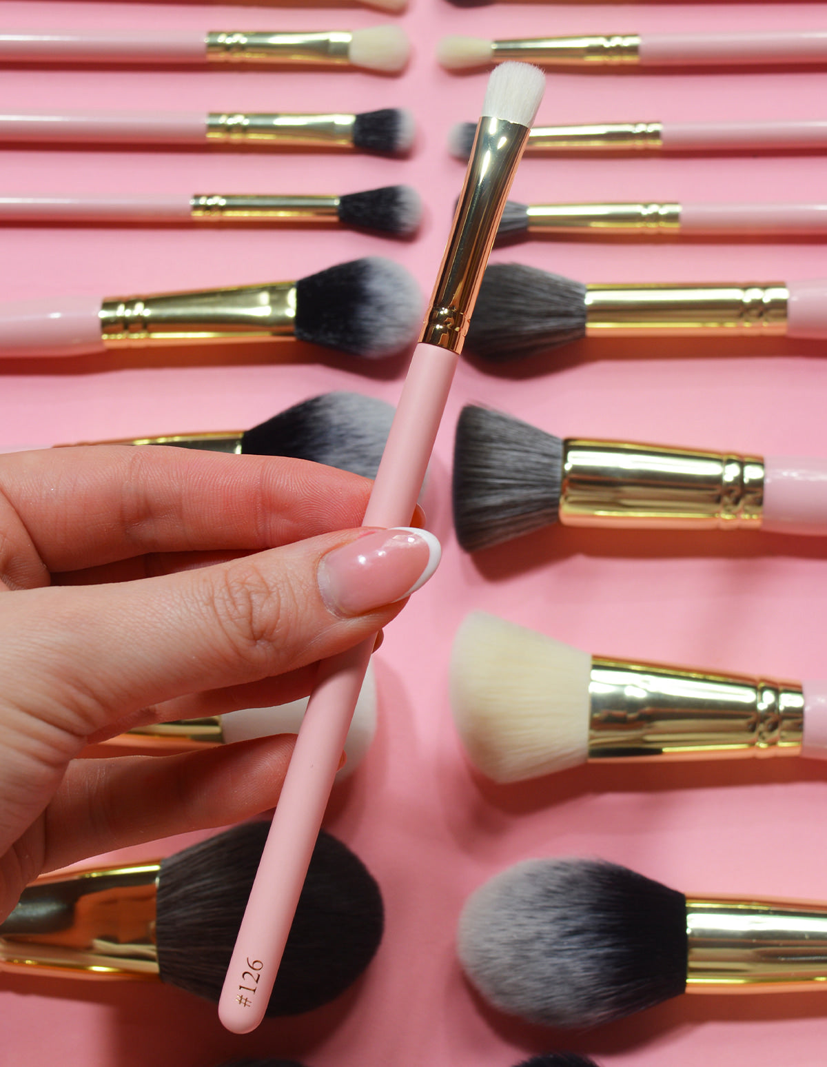 P.Louise Flat Smudger Brush #126 for Smokey Eyes
