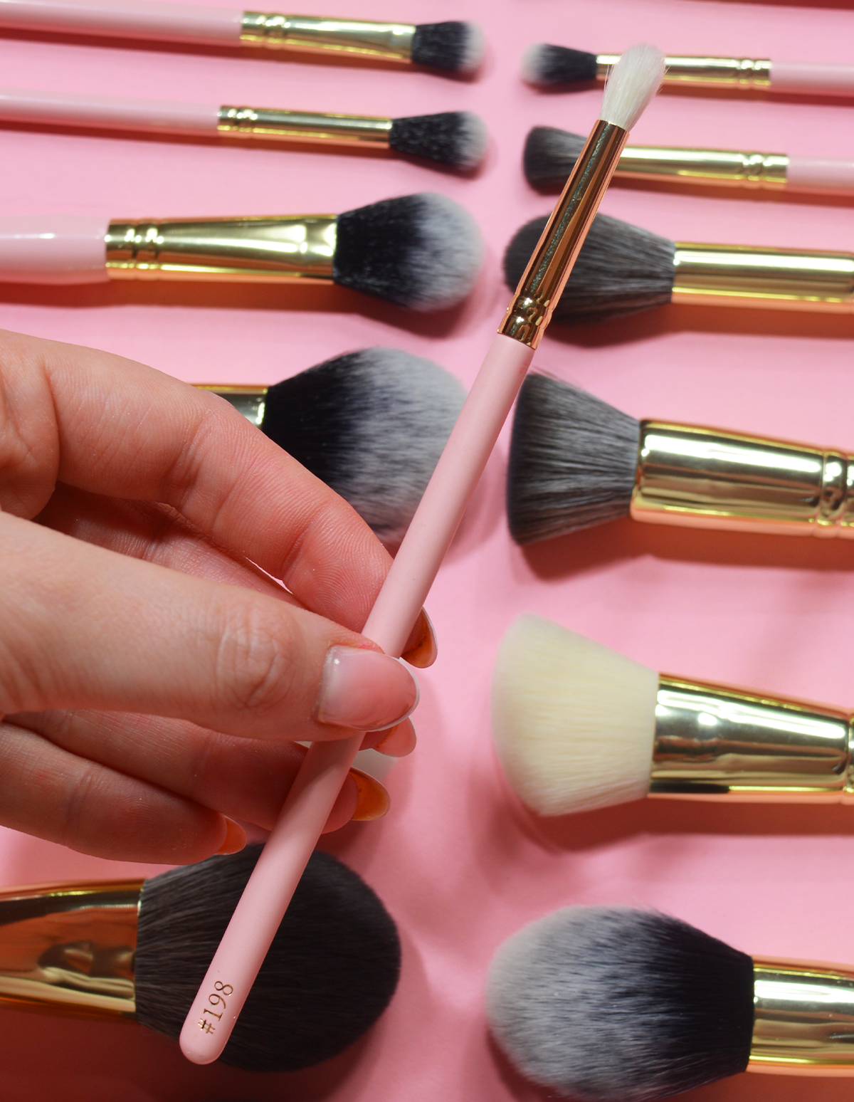 P.Louise #198 Small Tapered Blending Brush for Eyeshadow
